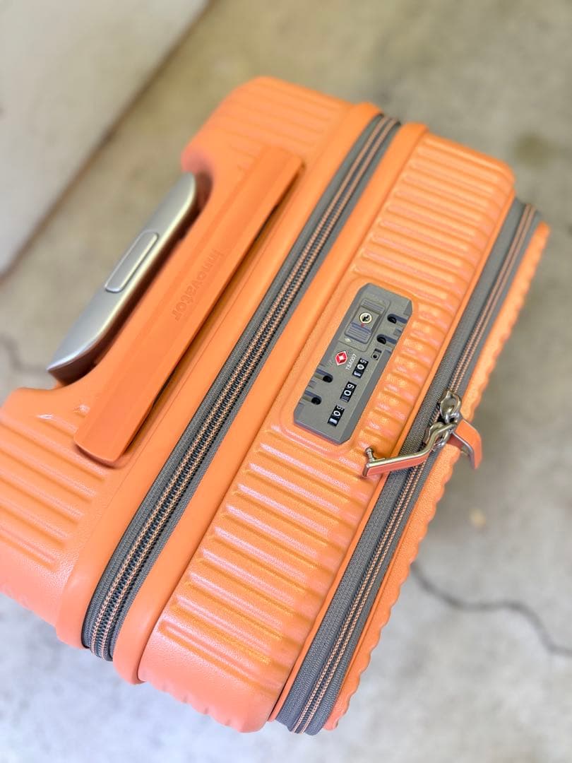 イノベーター　オレンジ ストライプデザイン キャリーケース