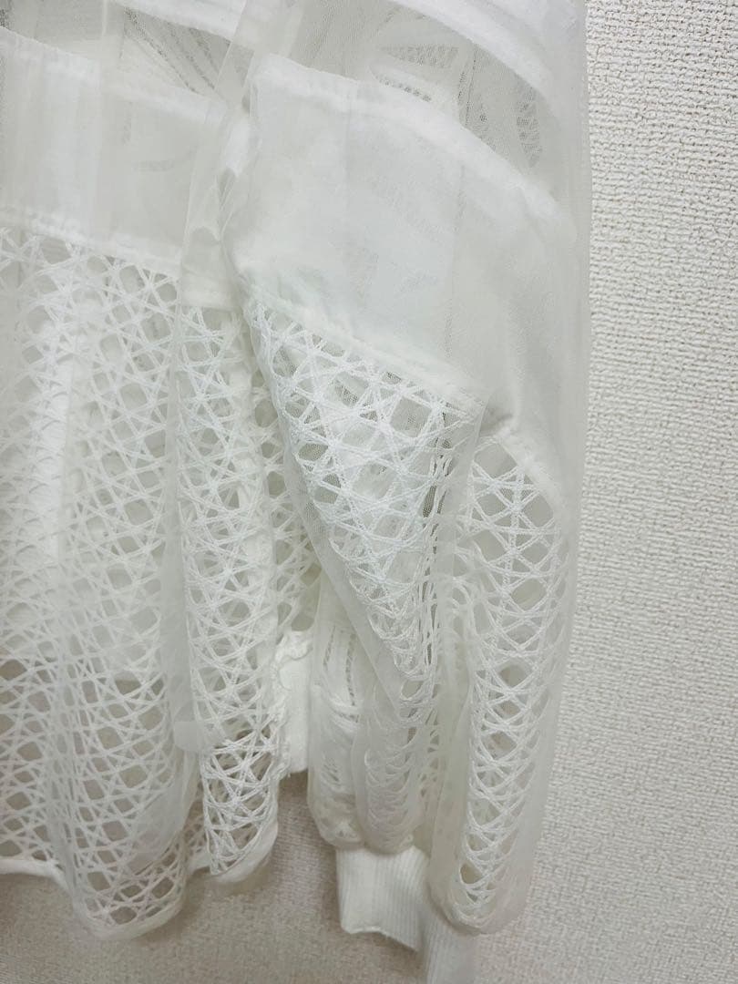 AULA AILA ホワイトレースブルゾン　日曜までSALE