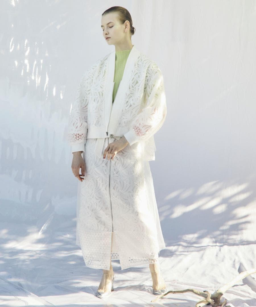 AULA AILA ホワイトレースブルゾン　日曜までSALE