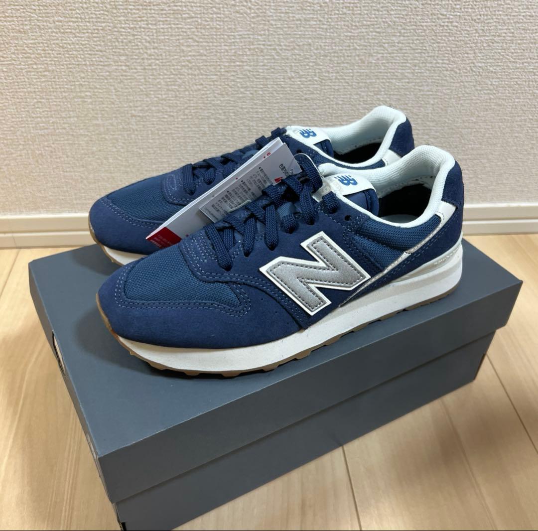 3連休限定！新品です★New Balance WL996 レディーススニーカー