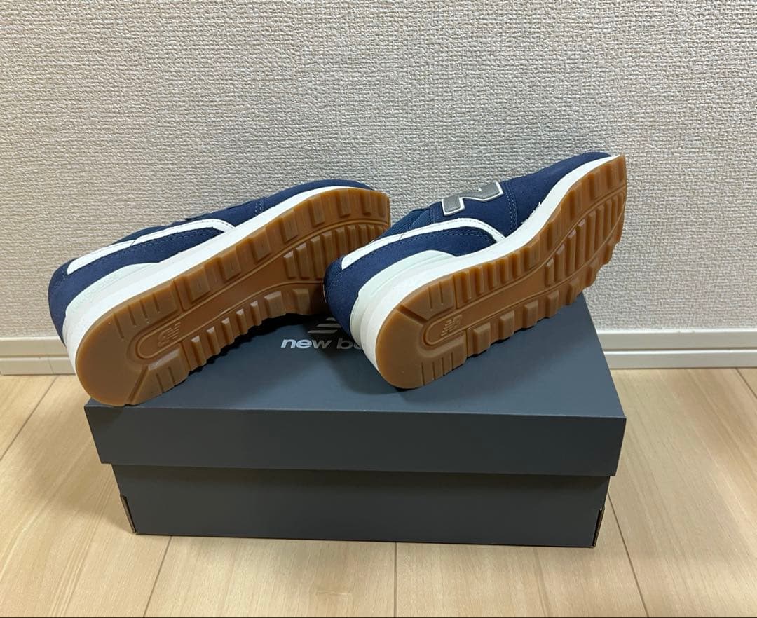 3連休限定！新品です★New Balance WL996 レディーススニーカー