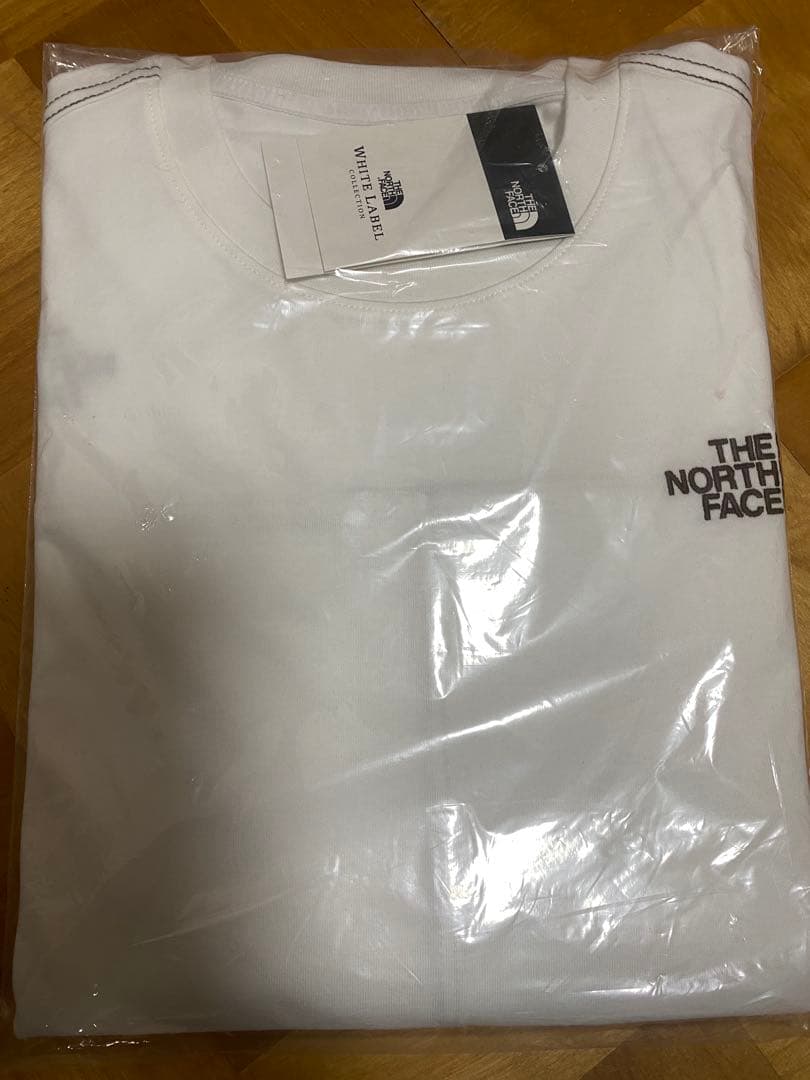 新品未使用　韓国正規 ノースフェイス　ESSENTIAL TEE ホワイト　XL