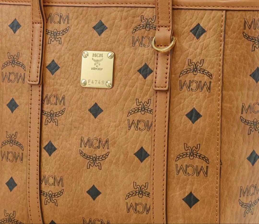 まなちゃんMCM トートバッグ Toni トップジップ ショッパーバッグ