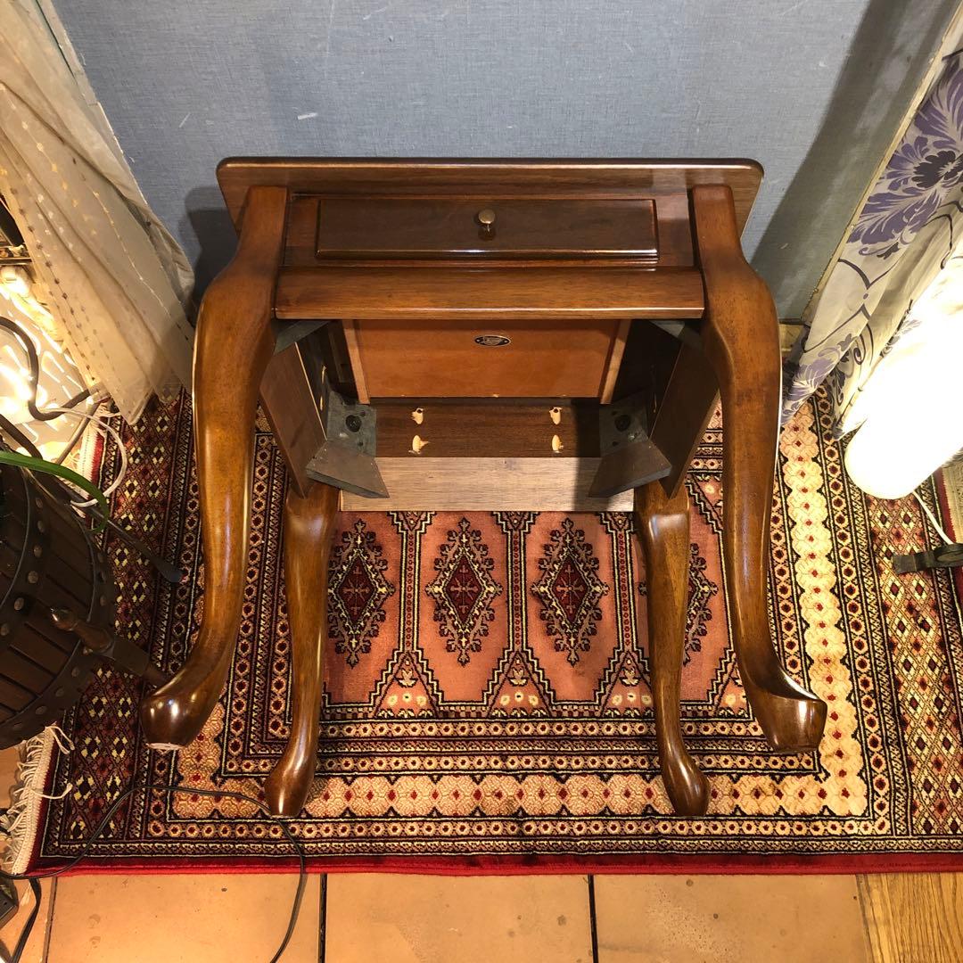 Sale 猫脚　クラシック　コンパクト　アンティーク　テーブル　引き出し付き