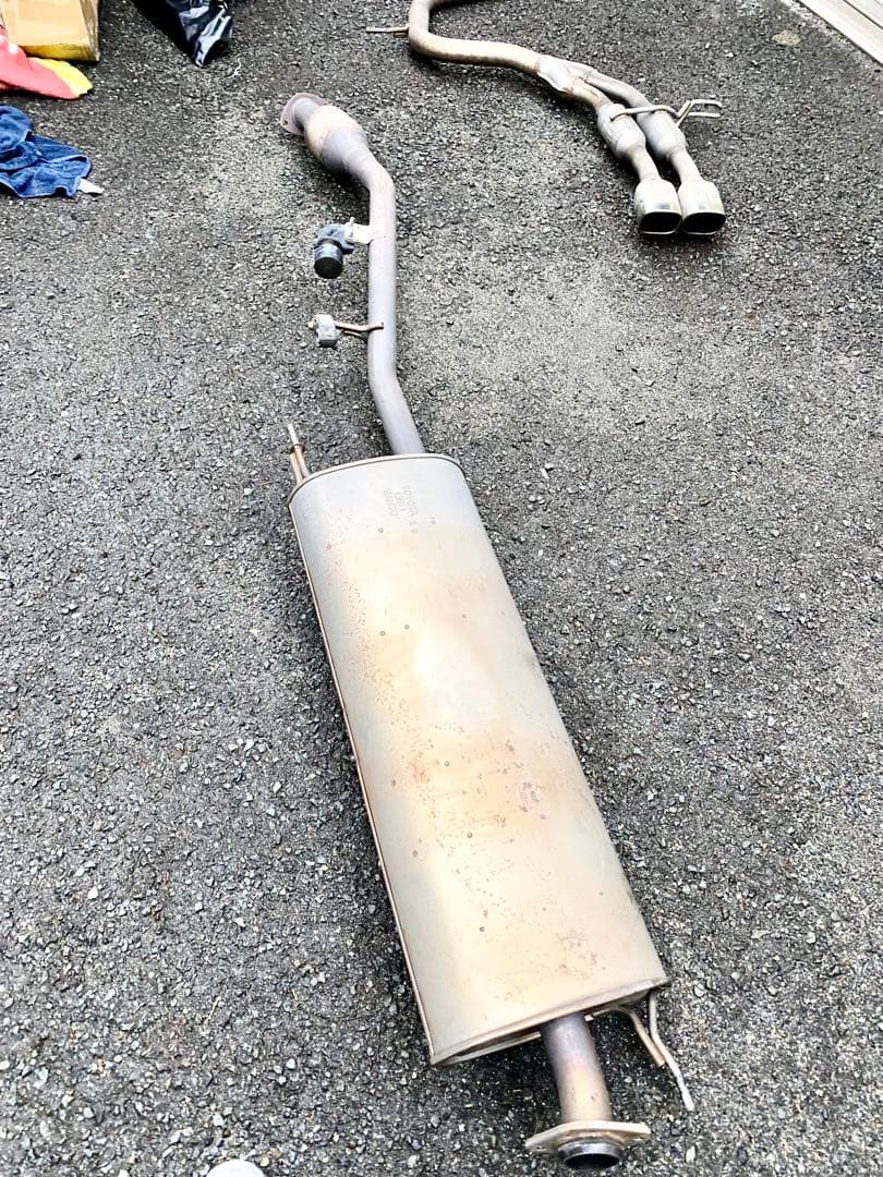 30アルファード2.5ハイブリット中間マフラー