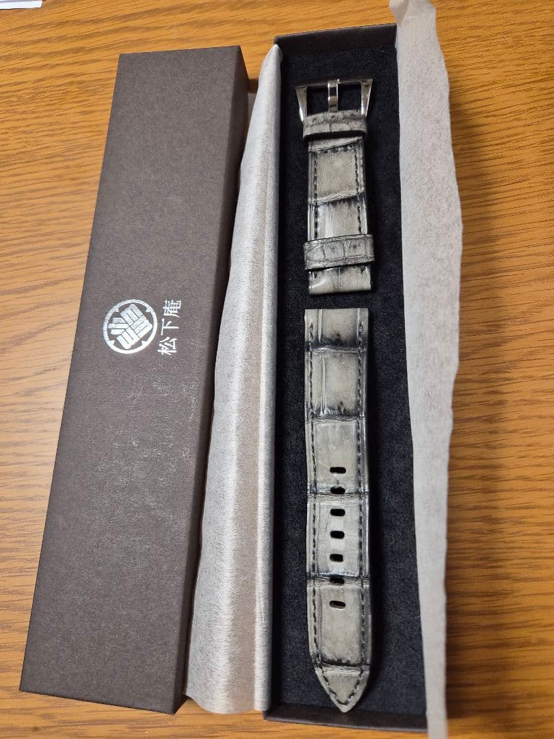 レザー時計ベルト グレー ブラック 箱付き　松下庵