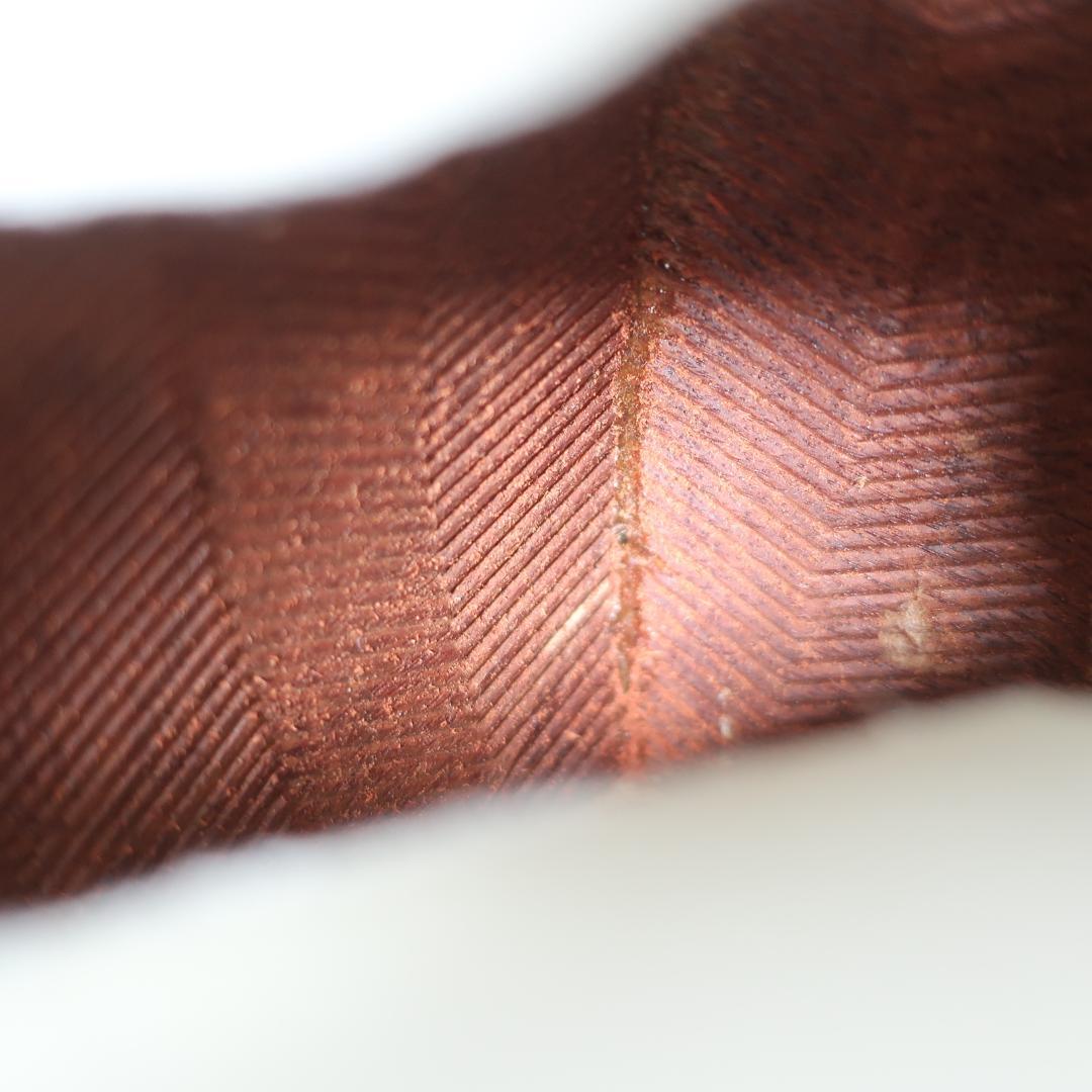 三味線 細棹 綾杉胴 花柄彫刻 ハードケース 鼈甲撥 付属 長唄 和楽器 E27