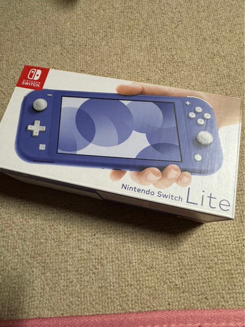 Nintendo switch light 新品