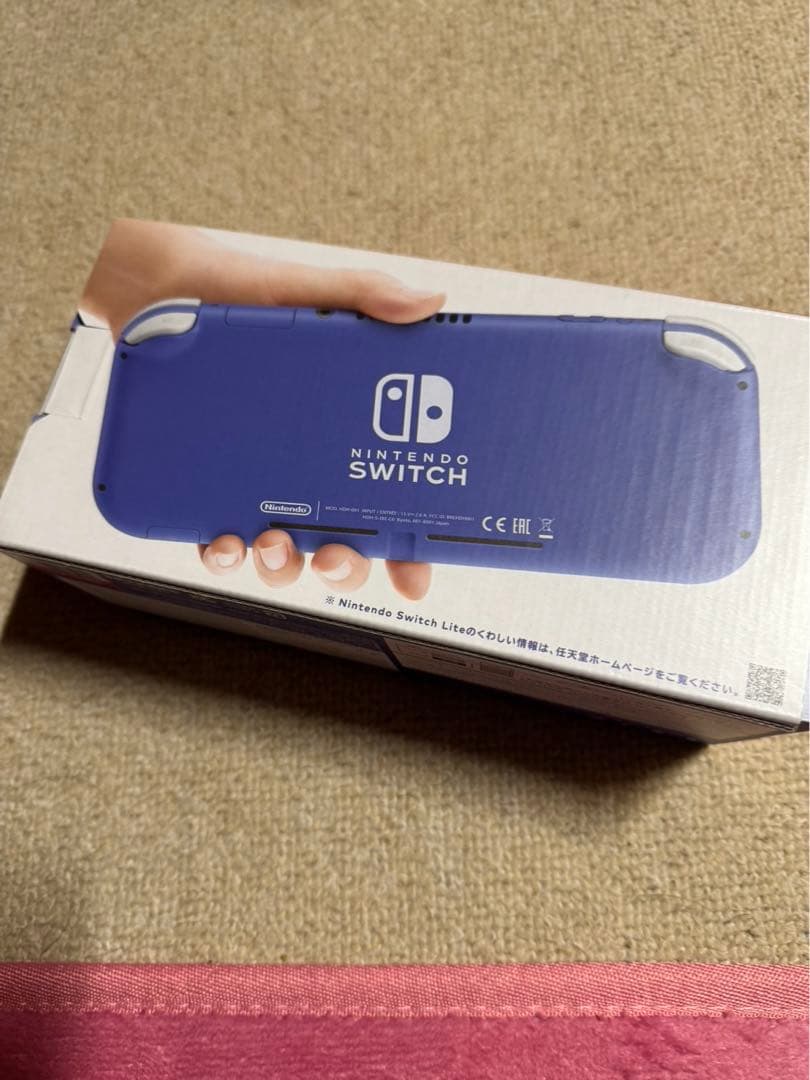 Nintendo switch light 新品