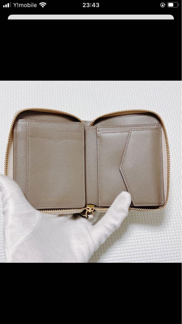 未使用BONAVENTURAジップウォレット　シュリンクレザー折り財布　ホワイト