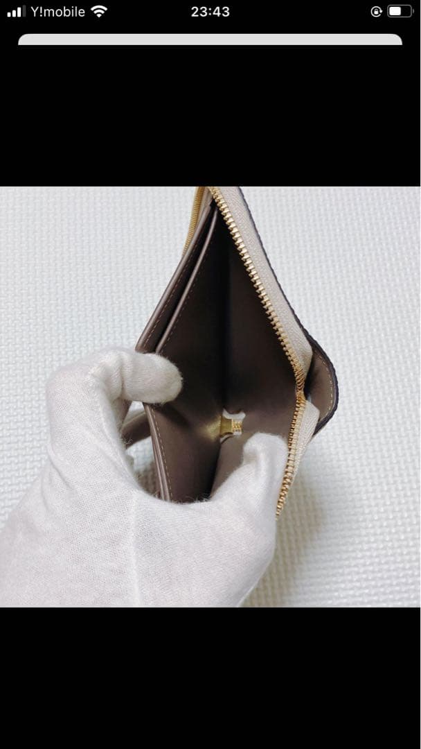 未使用BONAVENTURAジップウォレット　シュリンクレザー折り財布　ホワイト