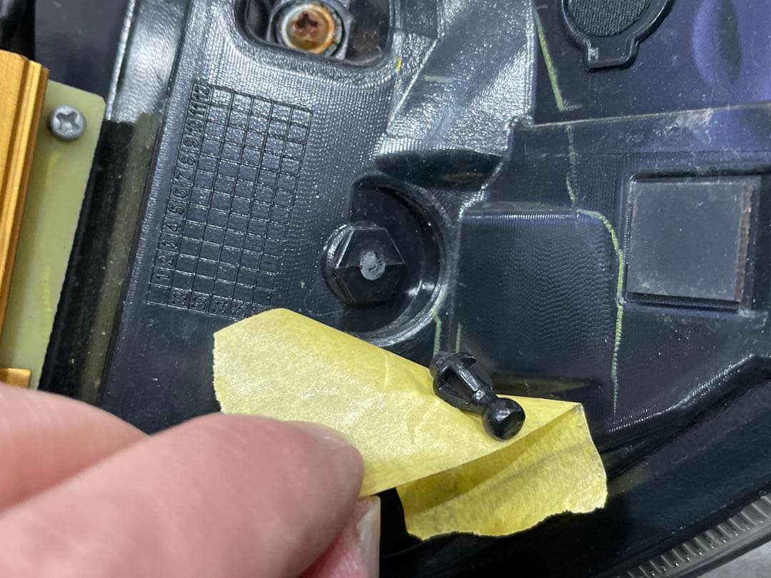 レヴォーグVNバレンティ テールランプ