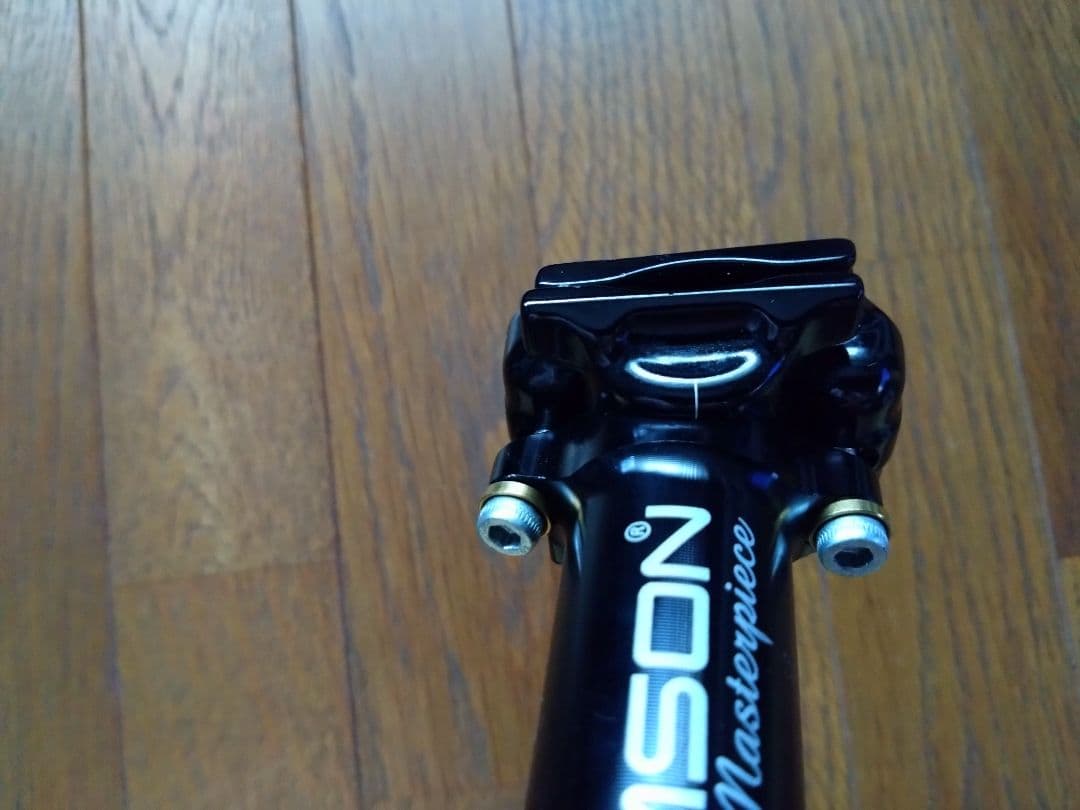 THOMSON Masterpiece シートポスト 27.2mm ブラック