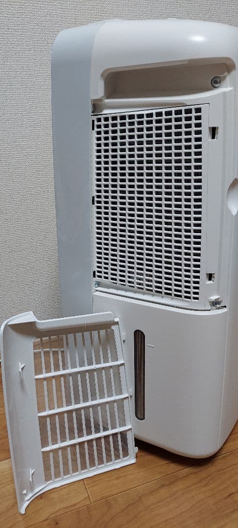 s*y様 SHARP CM-P100-W 除湿機 ホワイト