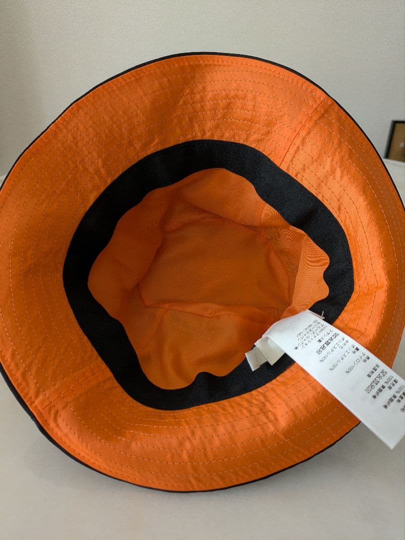 CELINE バケットハット ブラック オレンジ