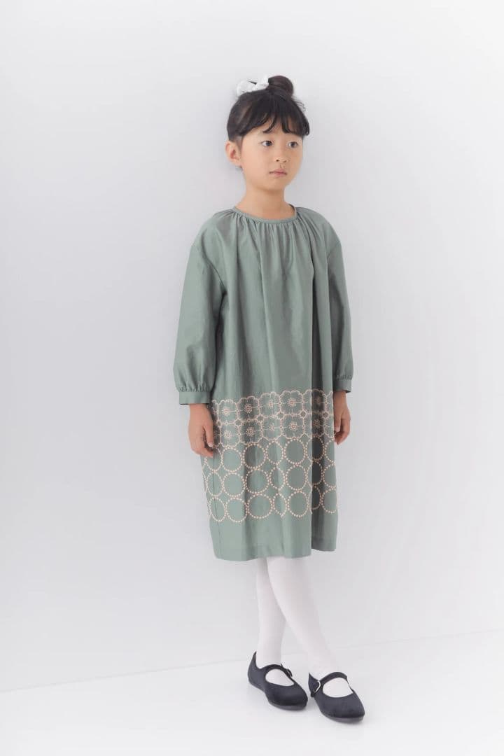 ミナペルホネン　anemone×tambourine　ワンピース