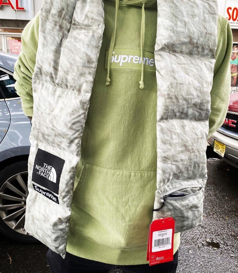 新品未開封 19FW Supreme × ザノースフェエス ダウンスカーフ