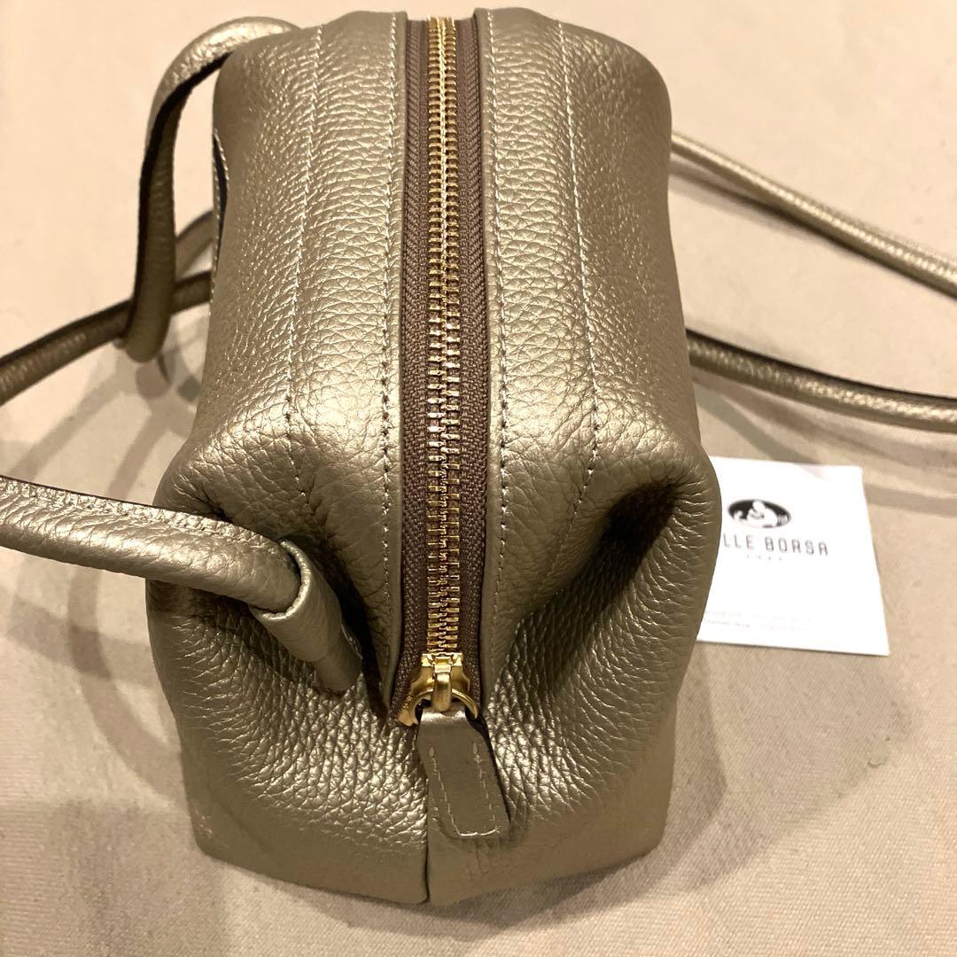 ペレボルサ　PELLEBORSA ショルダー未使用美品