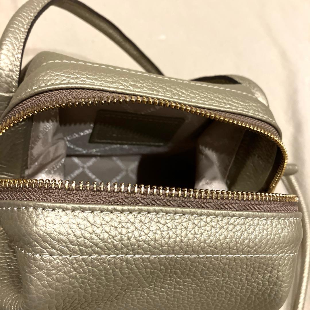 ペレボルサ　PELLEBORSA ショルダー未使用美品