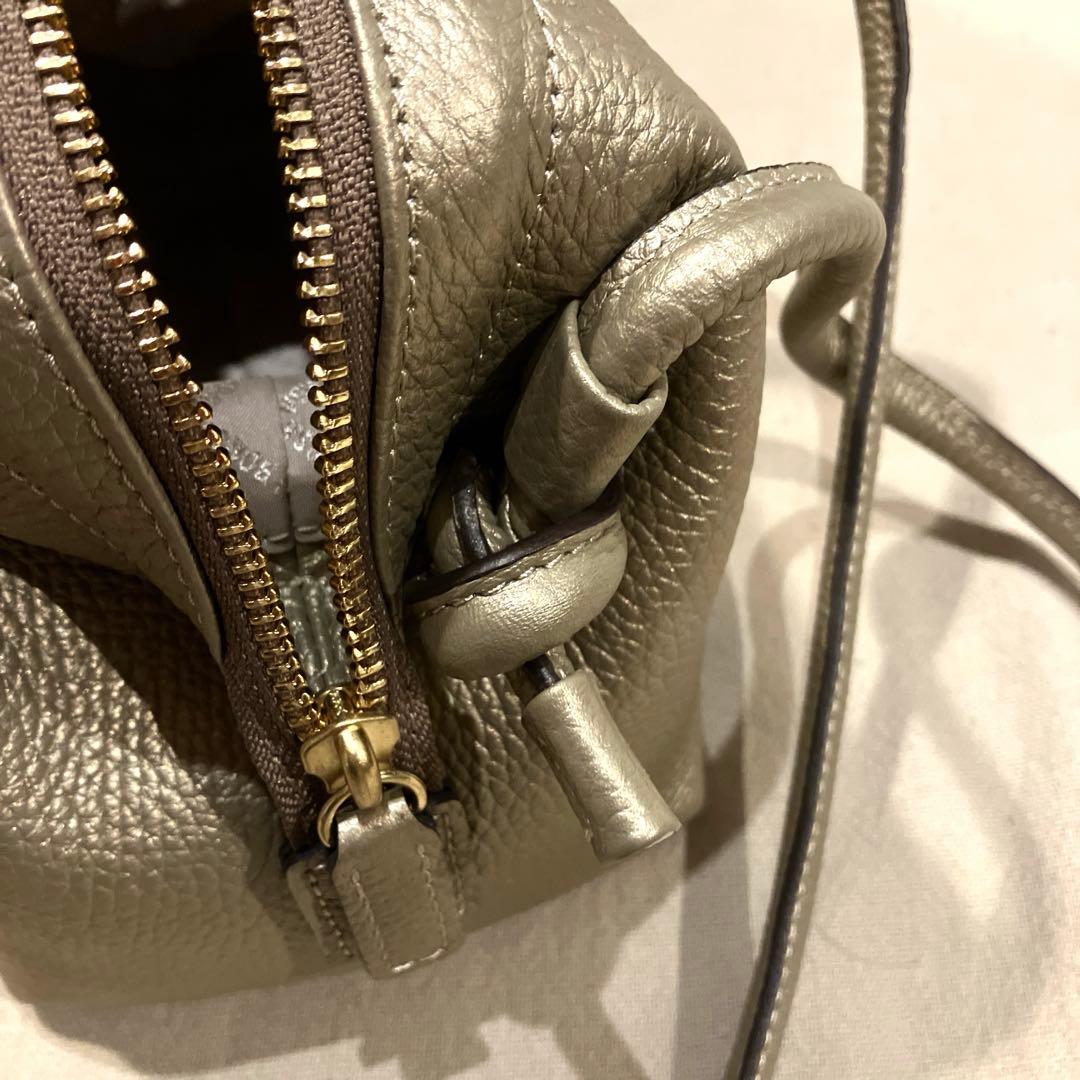 ペレボルサ　PELLEBORSA ショルダー未使用美品