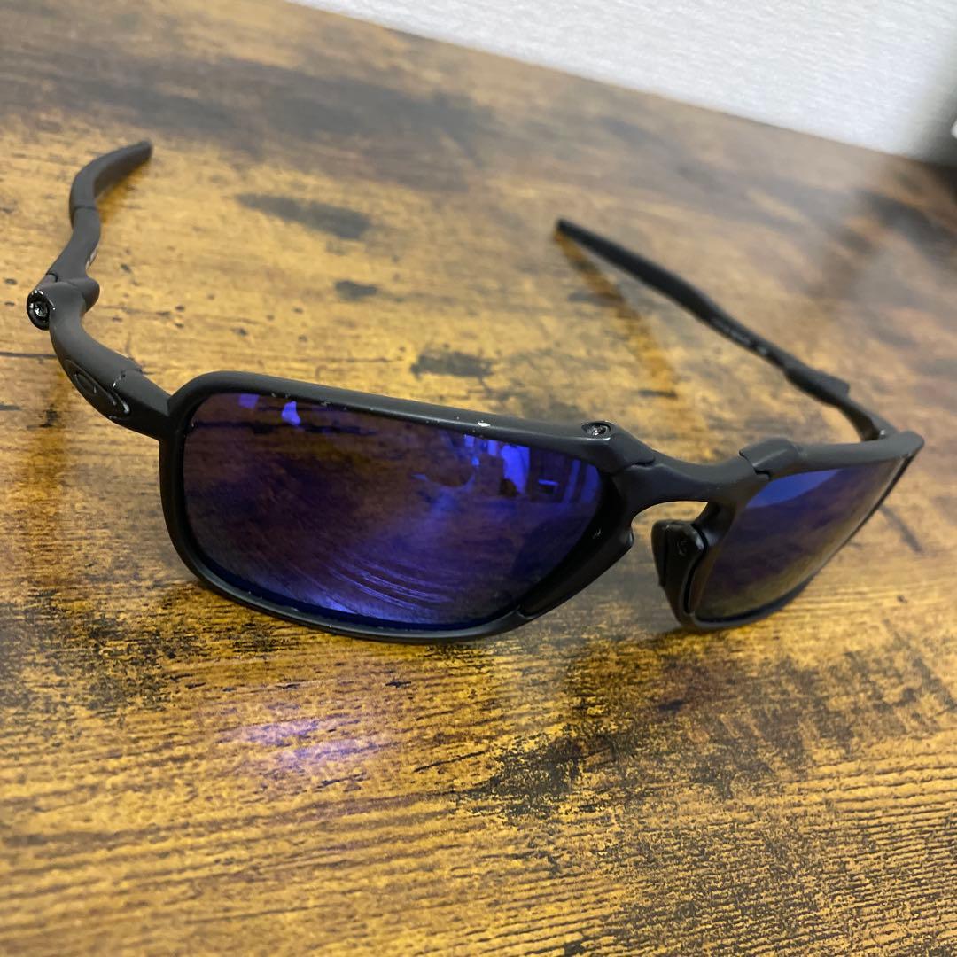 オークリーBADMAN 偏光DarkCarbon/MatteBlack