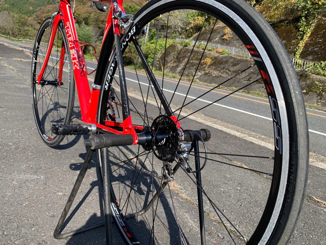 【即乘】送料無料TREKカーポンロードバイクRACE BONTRAGER 18速