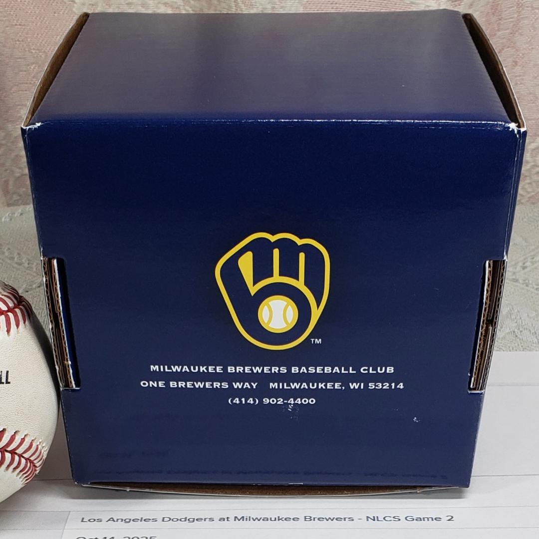 【Andy Papes】◆『ドジャース パヘスがデッドボールとなった実使用球』◆