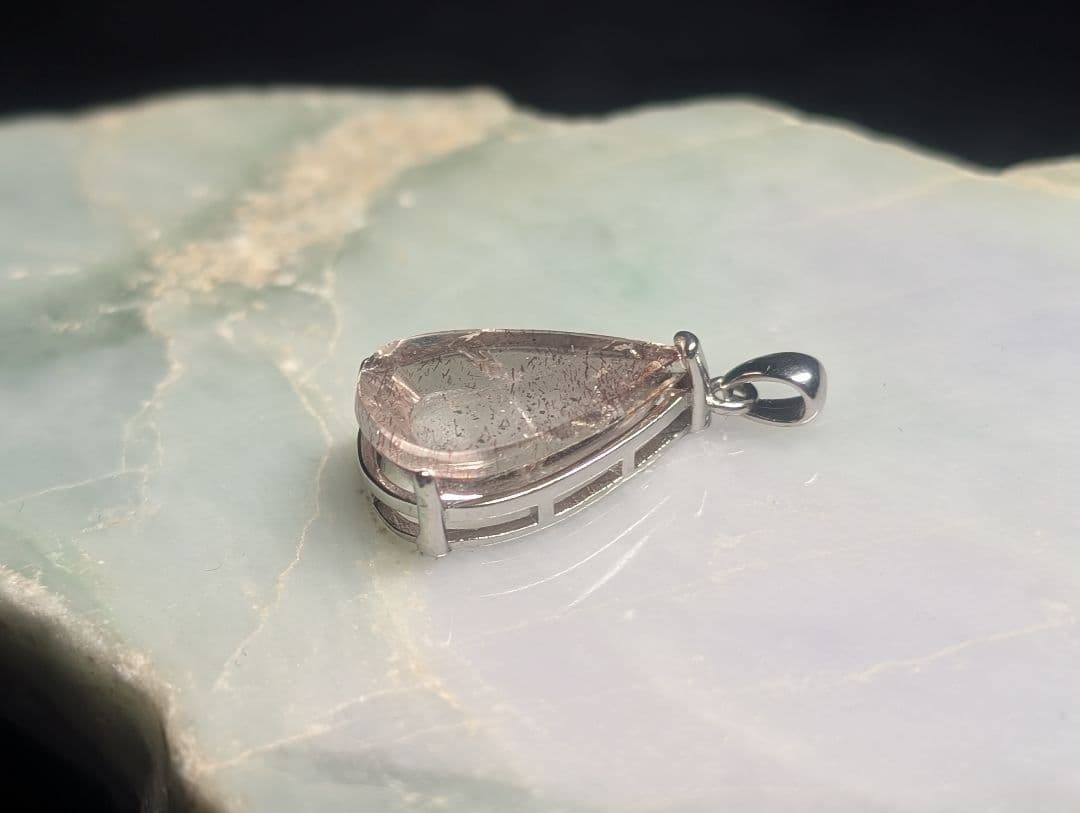 高品質極美神秘的ピンクファイヤークォーツペンダントトップ