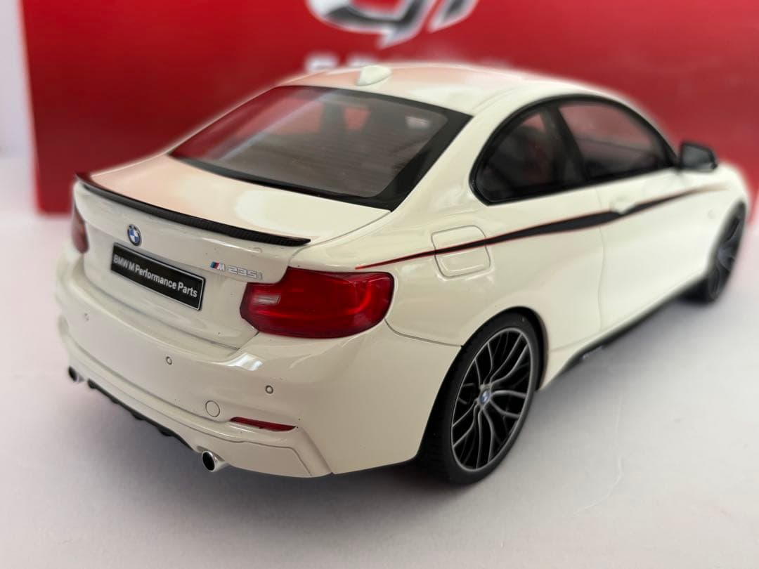  M235i F22 Mパフォエアロ ミニカー GT Spirit1/18