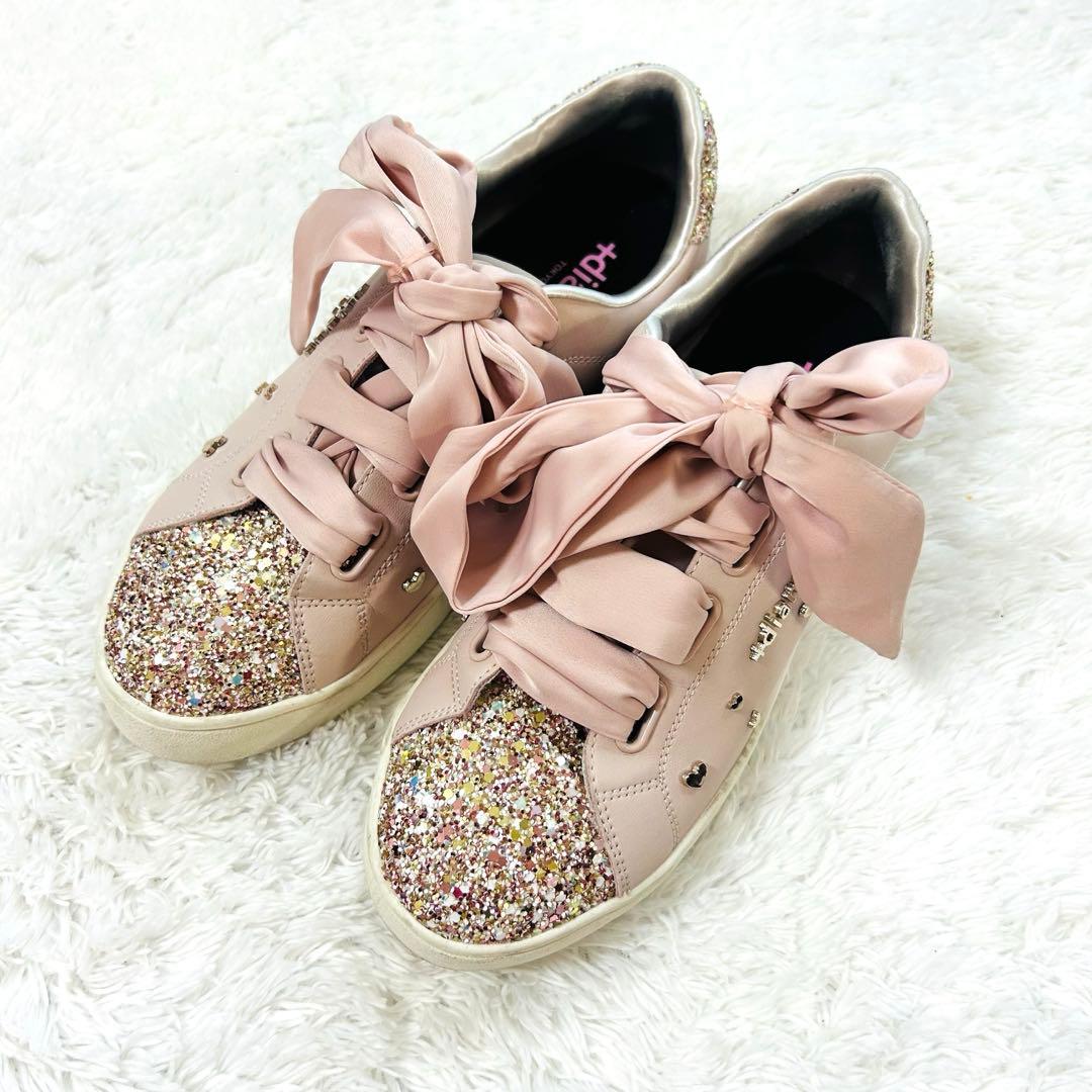 らり プラスダイアナ　バレンタインスニーカー