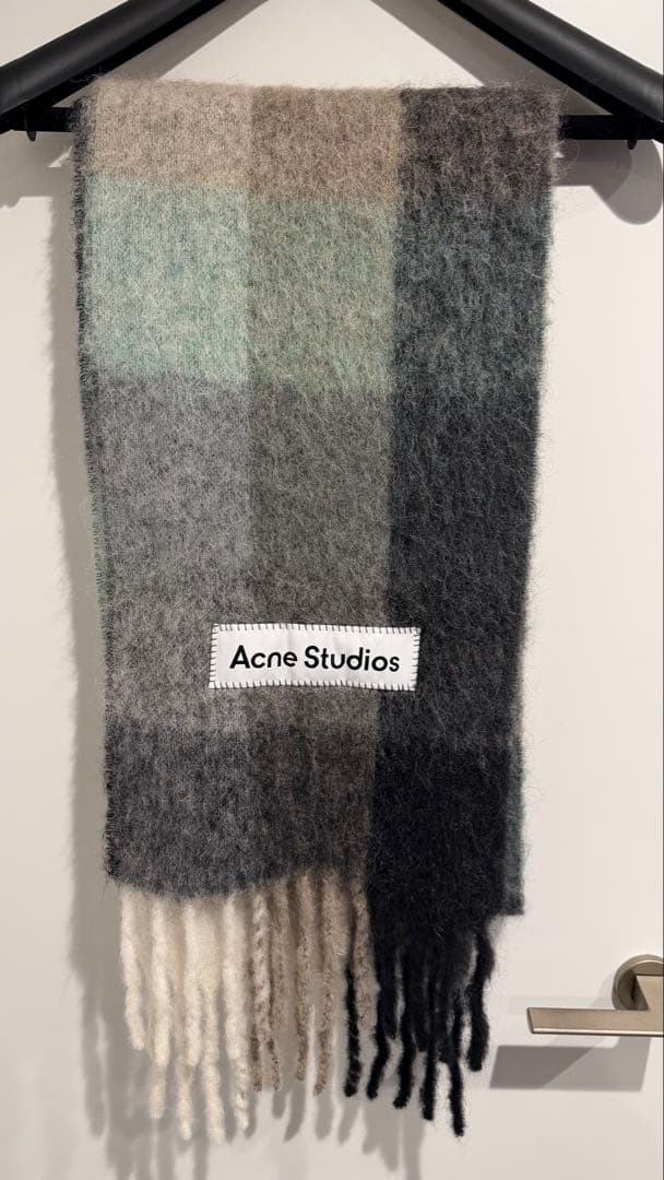 雪*様 Acne Studios MOHAIR CHECKED SCARF マフ