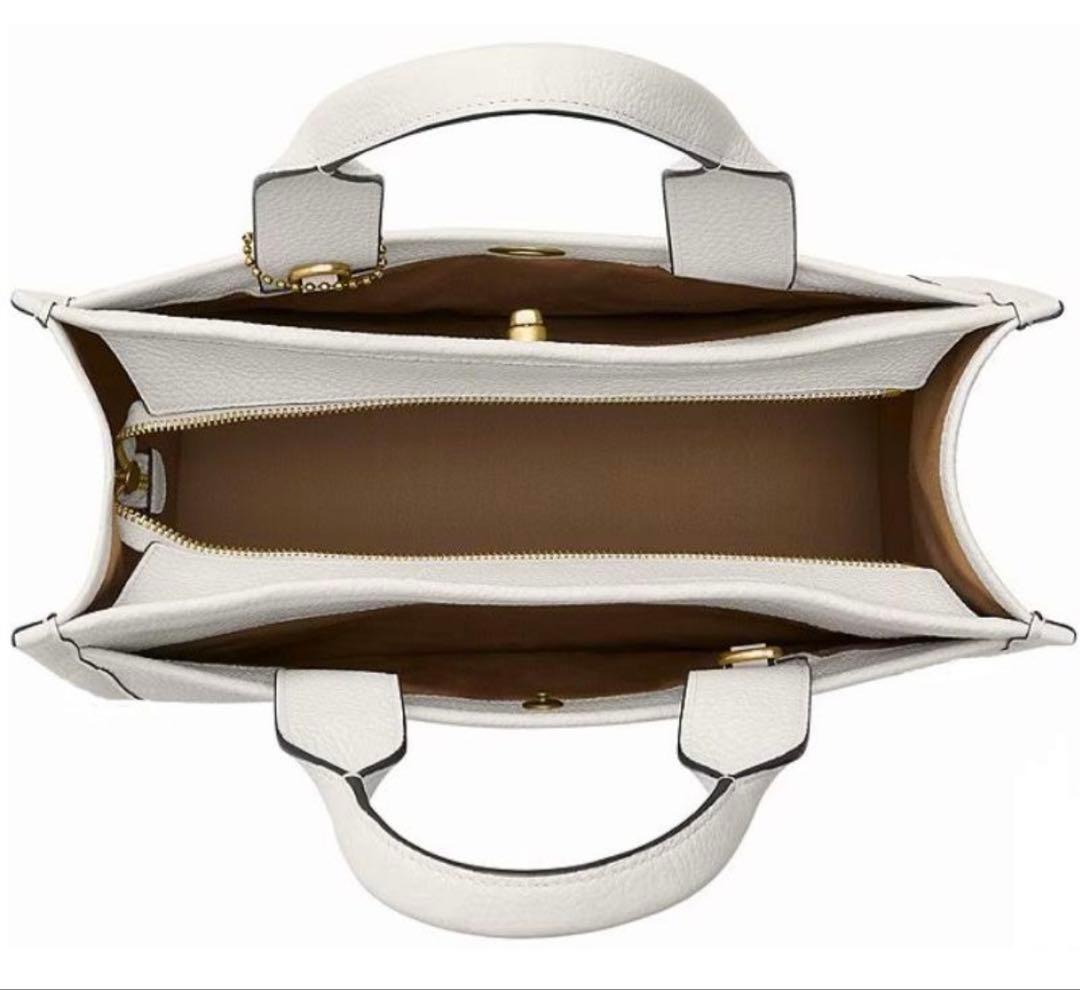 【新品未使用】COACH カーゴ トートバッグ 26 2way レザー　チョーク