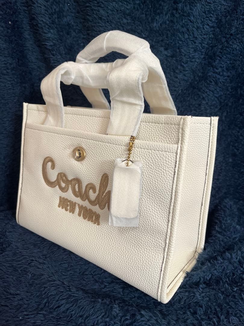 【新品未使用】COACH カーゴ トートバッグ 26 2way レザー　チョーク