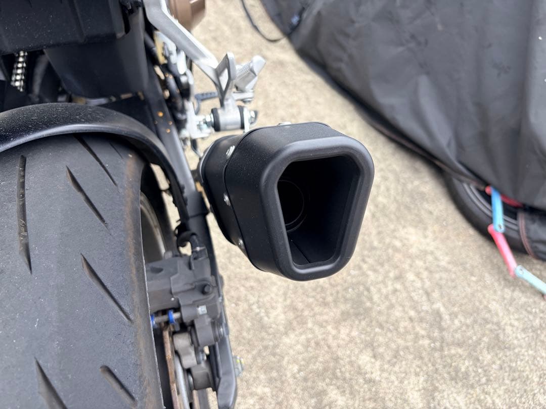 CBR400R TRICK STAR スリップオンマフラー IKAZUCHI