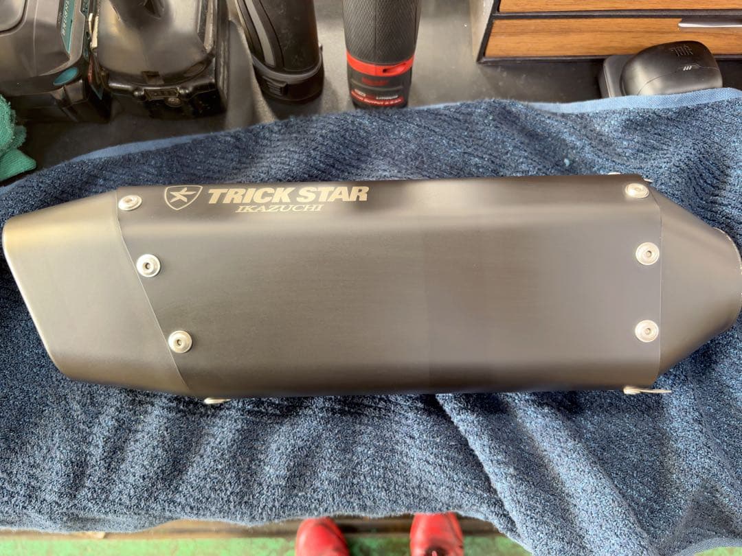 CBR400R TRICK STAR スリップオンマフラー IKAZUCHI