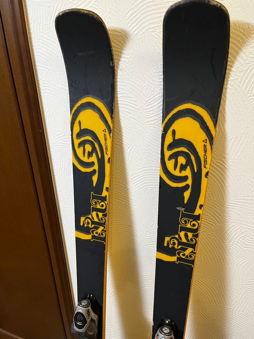 りくにぃ　フィッシャー　Fischer フリースタイルスキー　riu