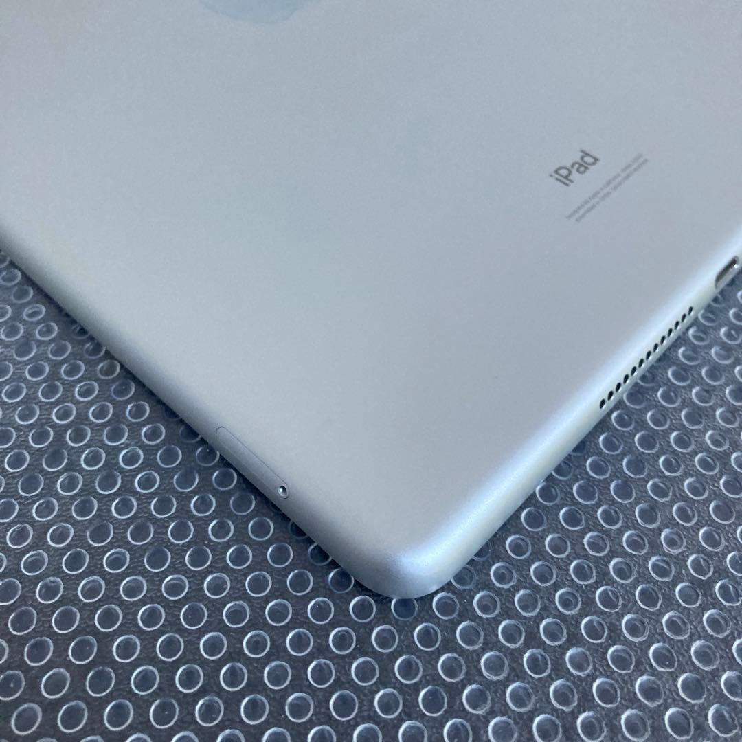757【早い者勝ち】比較的美品☆iPad8 第8世代 32GB SIMフリー☆
