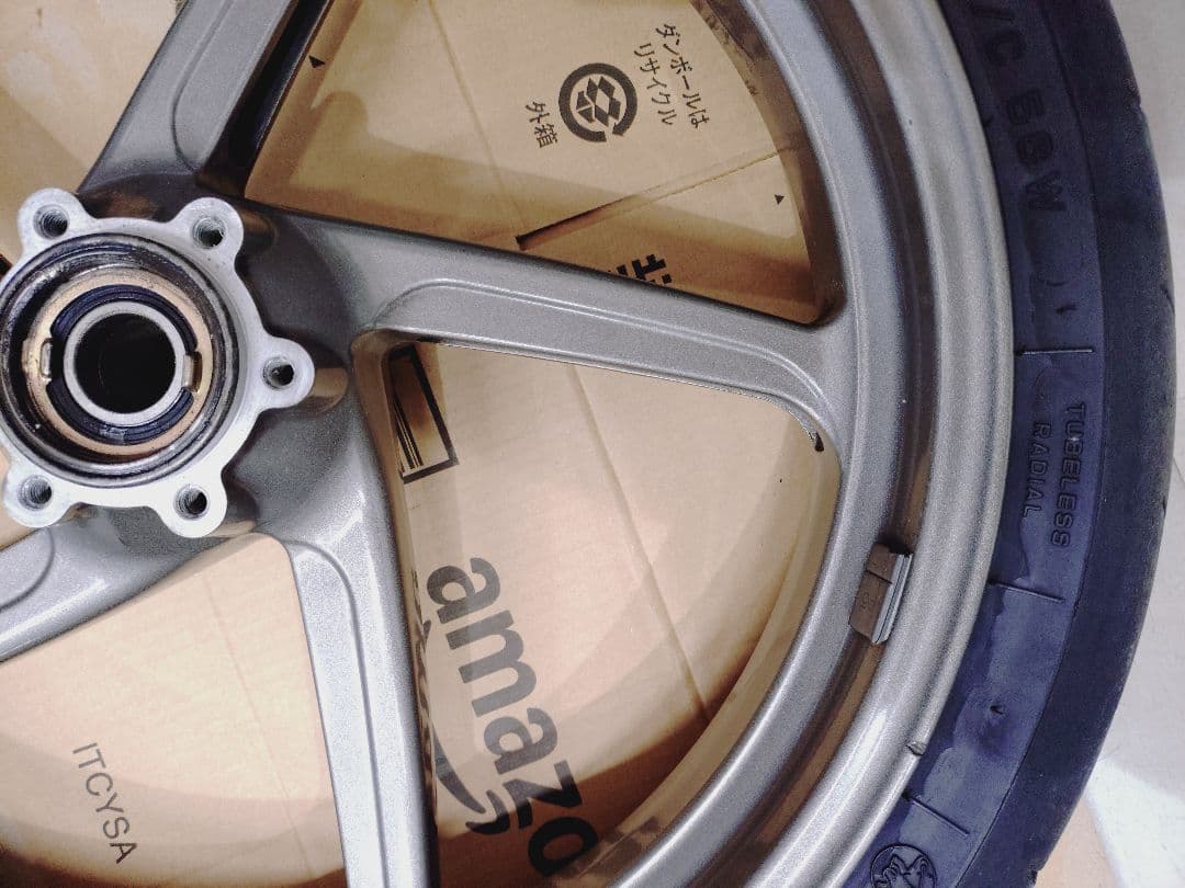 ドゥカティ フロントホイール SS900 モンスターS4 MONSTER916