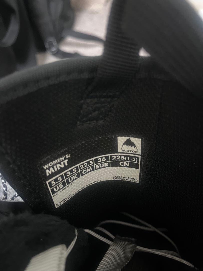 スノーボード mu BURTON MINT22.5cm