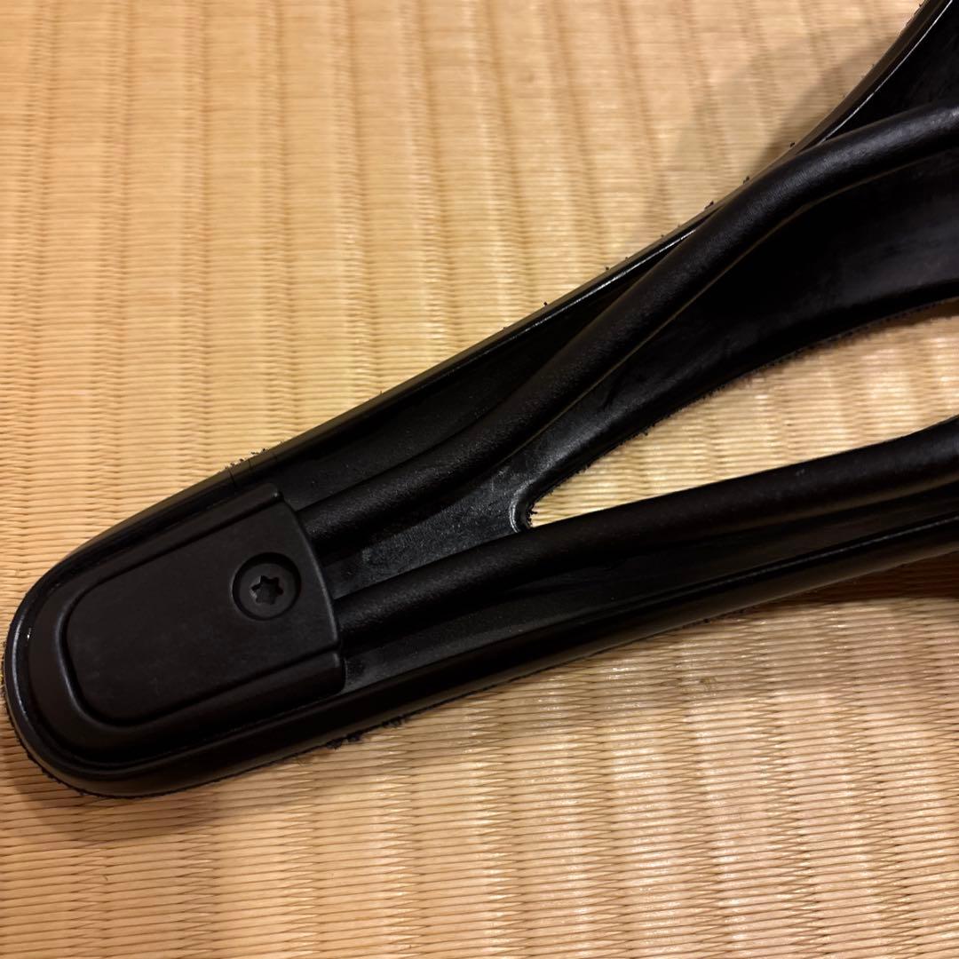 BROOKS CAMBIUMC15 サドル ブラック（ゴム）