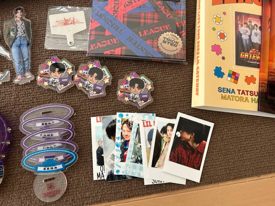 リルリーグ　グッズ　アクスタ　トレカ　Tシャツ　など