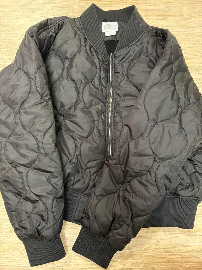 NEW ERA ウィメンズL ブラックボンバージャケット