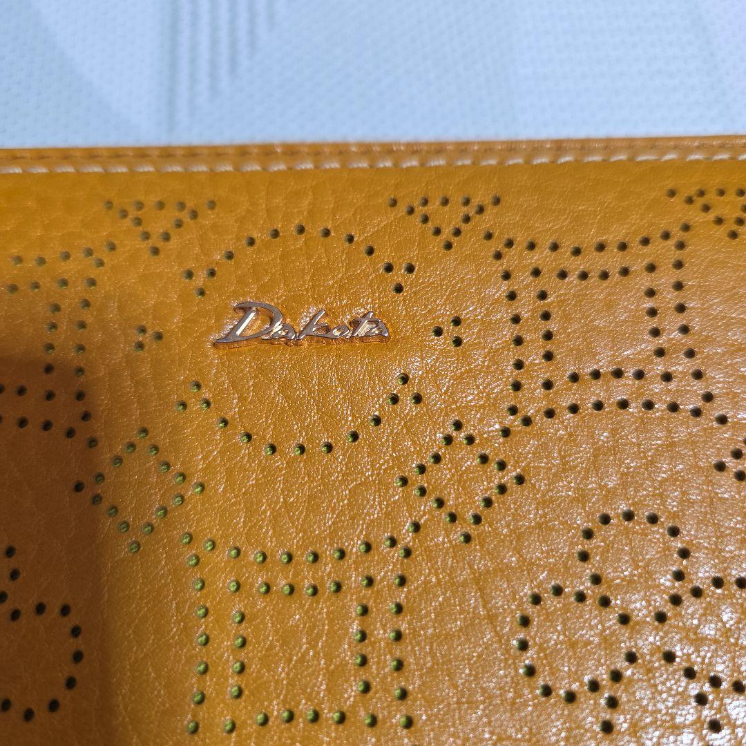 Dakota パンチングデザイン 長財布 イエロー