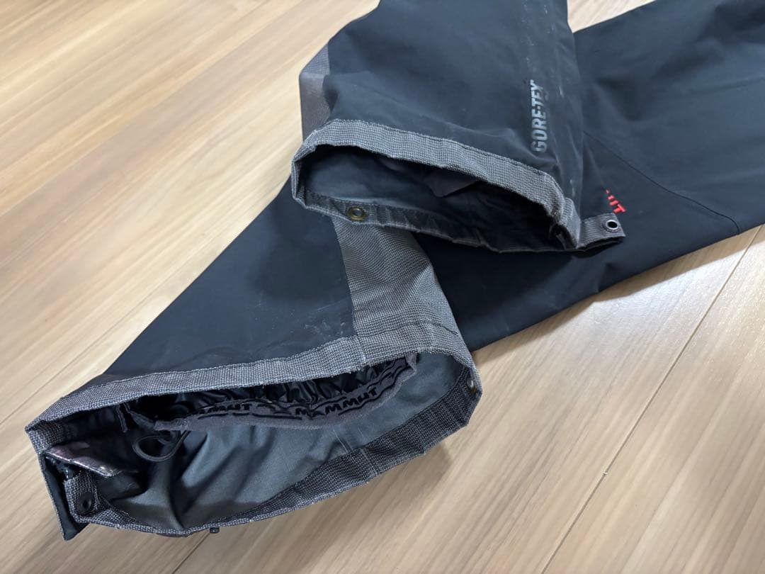 ★送料無料・最高峰★お洒落　マムート ゴアテックスプロ　ハードシェル　スキー雪山