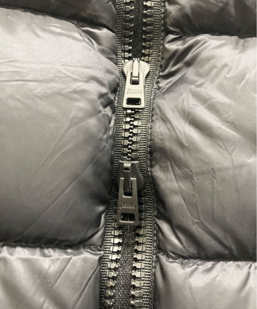 Herno ヘルノ ダウンベスト フード付き 50