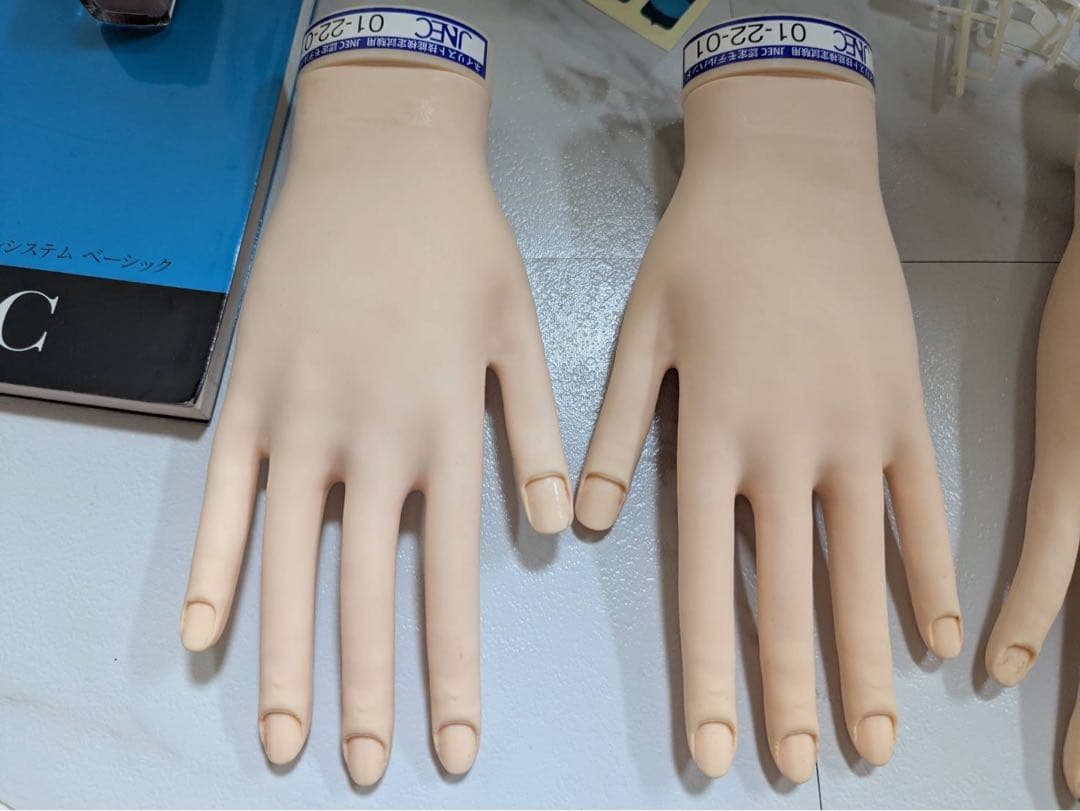 ネイリスト技能検定試験　JNEC認定モデルハンド　4本　3級2級1級テキスト