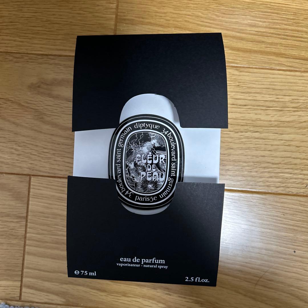 ディプティックオードパルファン　フルール　ドゥ　ポー箱・袋付き