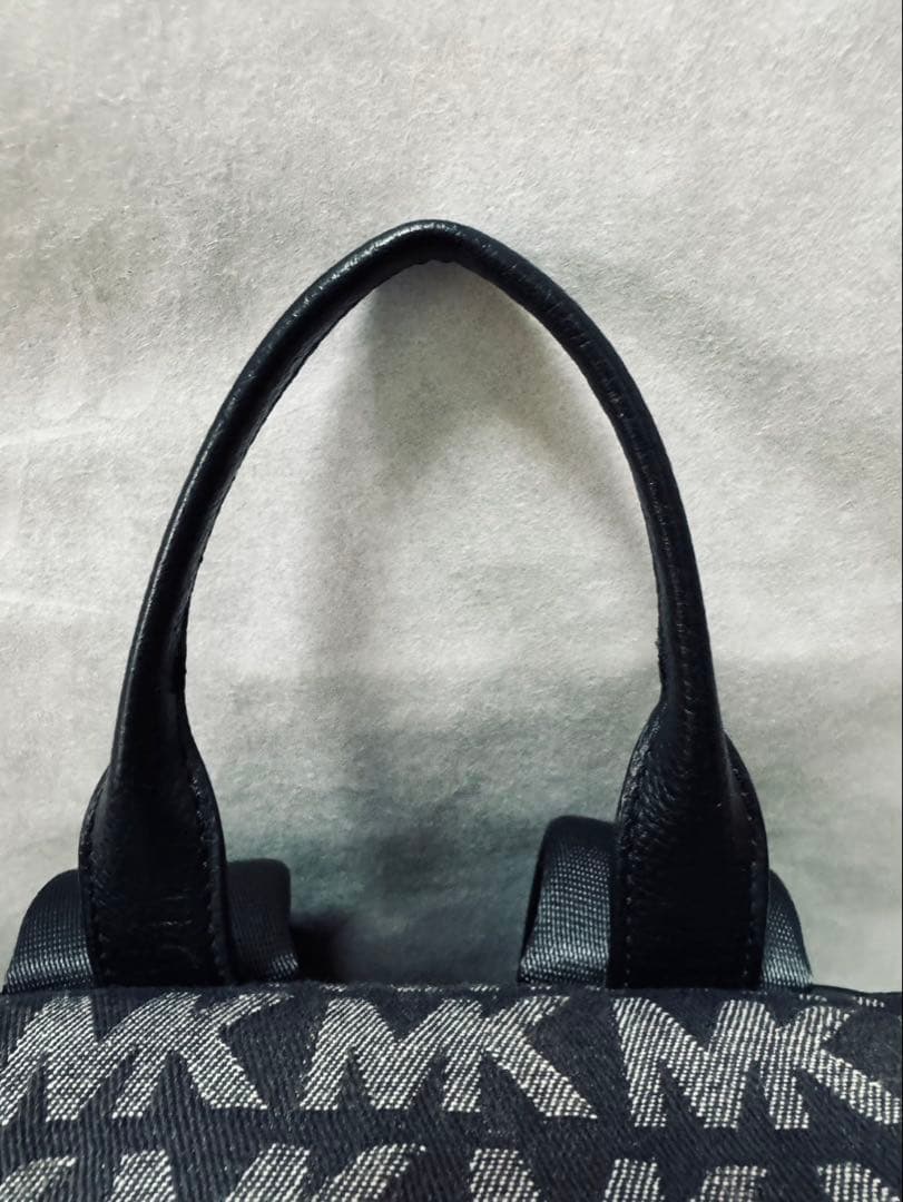 明日投稿削除MICHAEL KORS HUDSON ユーティリティーバック