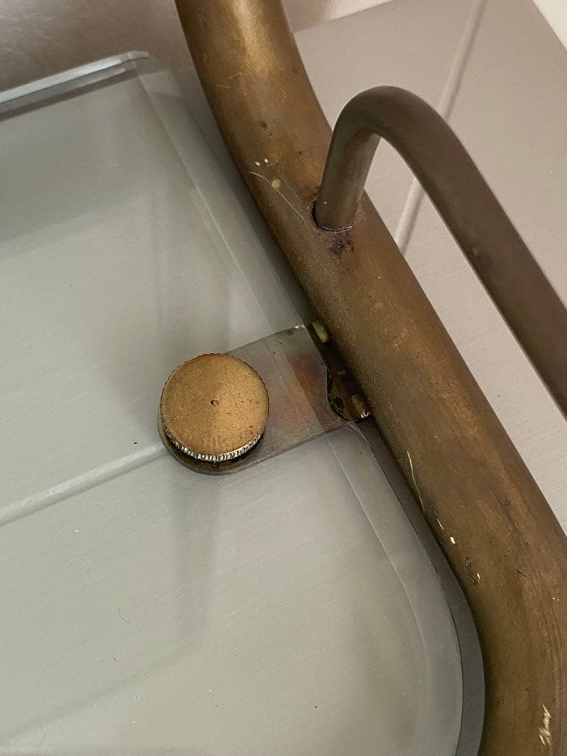 【新品】壁掛け鏡　収納棚付き　アイアン　アンティーク調鏡　ウォールミラー