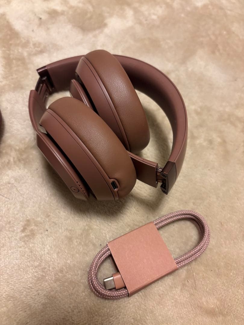 ヘッドホン Beats Studio Pro x Kim Kardashian
